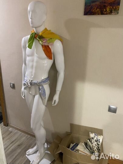 Манекен из Zara