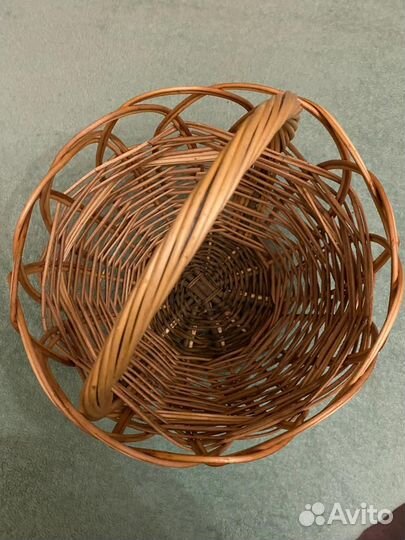 Корзинка плетеная из лозы