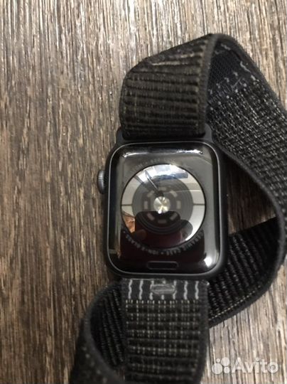 Apple watch 4 40mm +nike