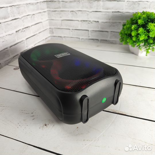 Беспроводная Bluetooth колонка с подсветкой 10w