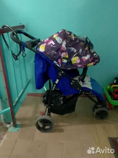 Прогулочная коляска