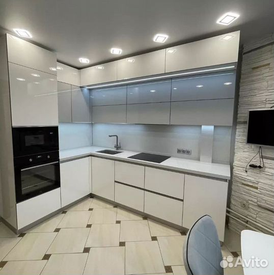 Кухонный гарнитур на заказ. Под ключ