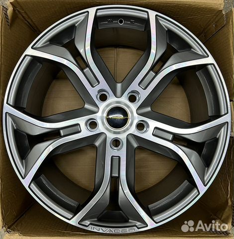 Диски на Toyota Land Cruiser 200 R22