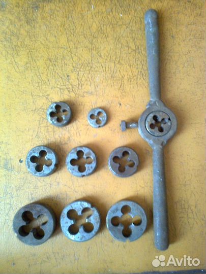 Метчики плашки и долото СССР