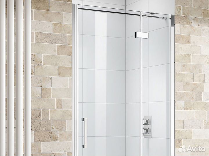 Душевые перегородка с распашной дверью
