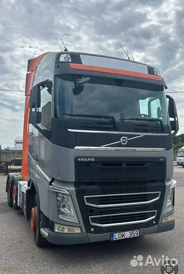 Volvo FH4 2015 год в разбор