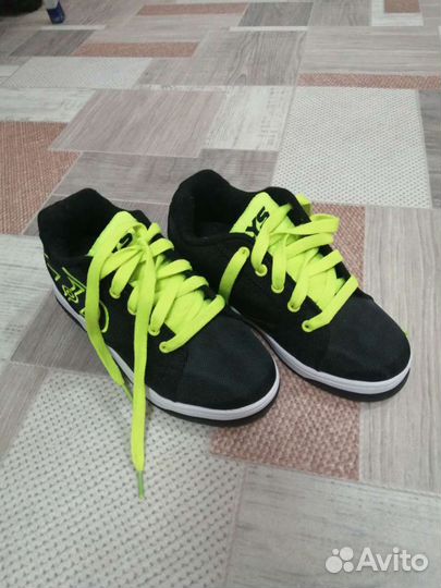Роликовые кроссовки Heelys р 34