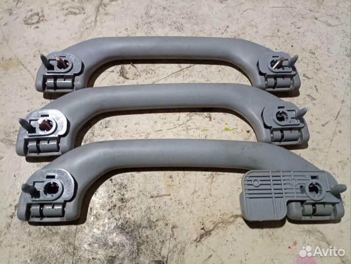 Ручки потолка Mitsubishi Lancer 9