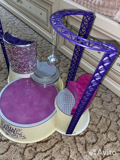 Танцпол bratz