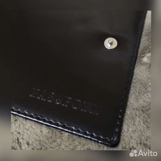 Кожаная обложка на паспорт РФ