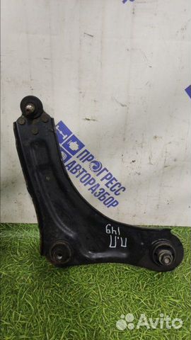 Рычаг подвески передний правый Renault Megane 3