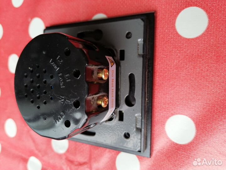 Сенсорный выключатель