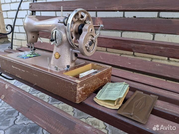 Ретро-швейная машина пмз класса 1-М 1962 г