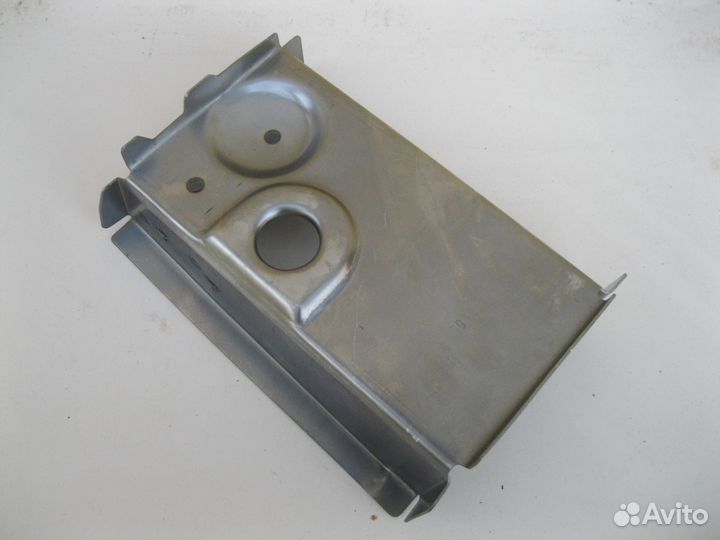 Передний поддомкратник Нива Шевроле 2123