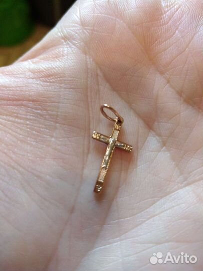 Золотой крестик 375 пробы