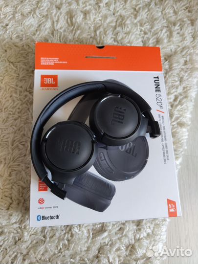 Беспроводные наушники JBL tune 520 BT