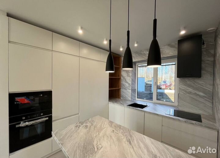 Кухни на заказ. Мойка в подарок