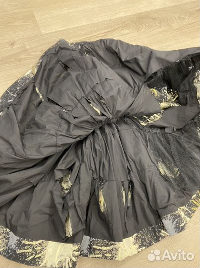 Платье нарядное 122-128 требует ремонта