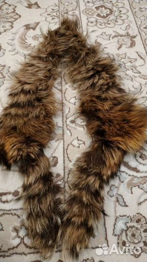 Меховой воротник енота