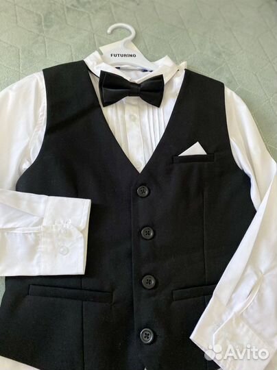 Костюм школьный. Рубашка, жилет и брюки