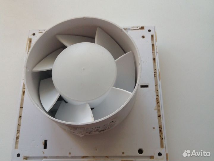 Вентилятор вытяжной
