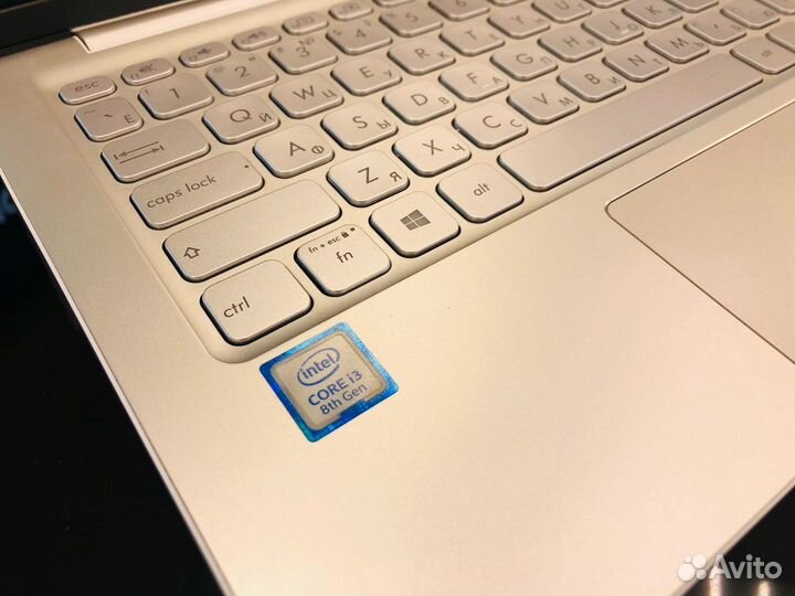 Ultra asus 13.3 IPS Core i3-8130/SSD-128Gb/DDR4-4G
