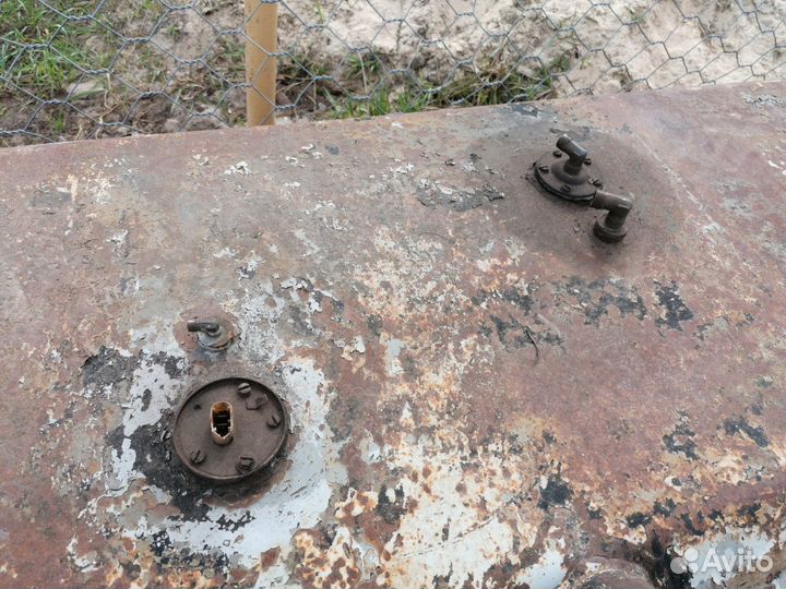 Топливный бак