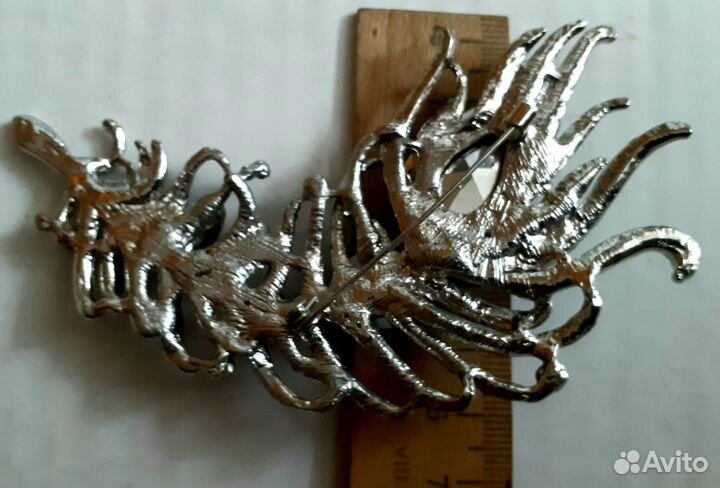 Брошки винтажные Крупные.Камни.Металл