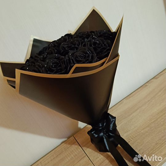 Вечный букет из атласных роз