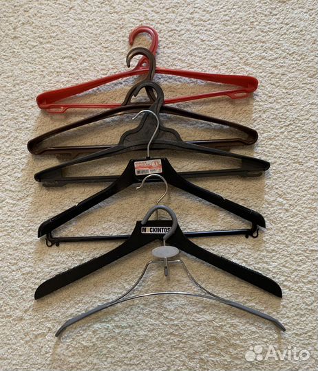 Плечики разные