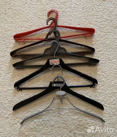 Плечики разные