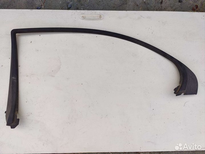 Накладка двери Mercedes w211