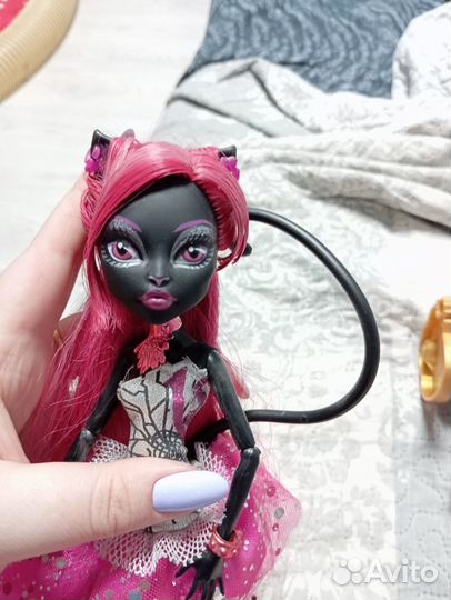 Кукла Монстер Хай для доставки