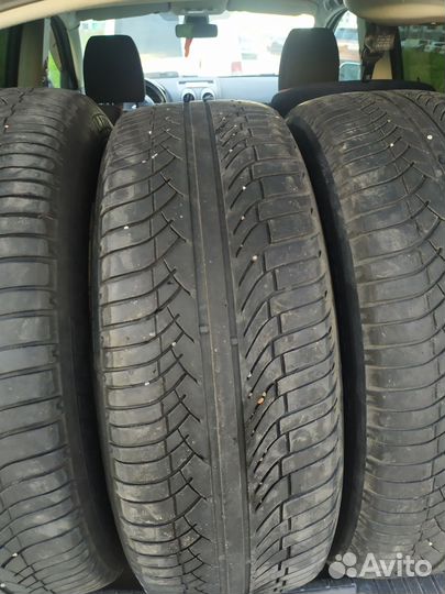 Michelin Latitude Diamaris 215/65 R16 98H