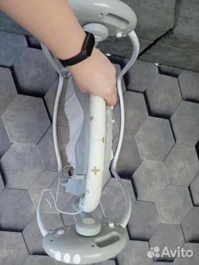 Электрокачели