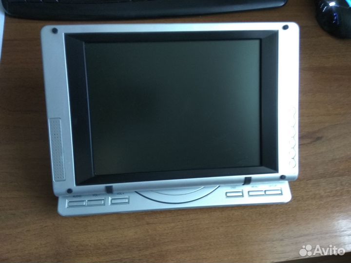 Портативный DVD плеер с цифровым тв тюнером