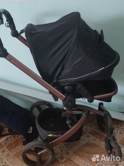 Прогулочная коляска