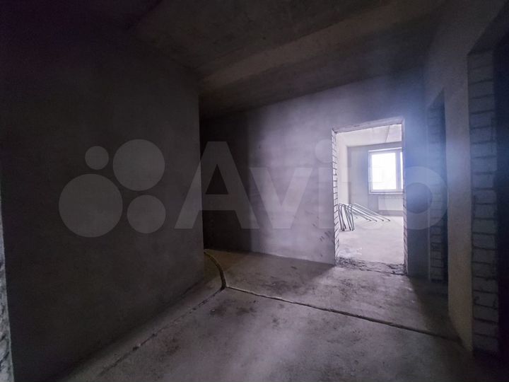 3-к. квартира, 85 м², 1/8 эт.