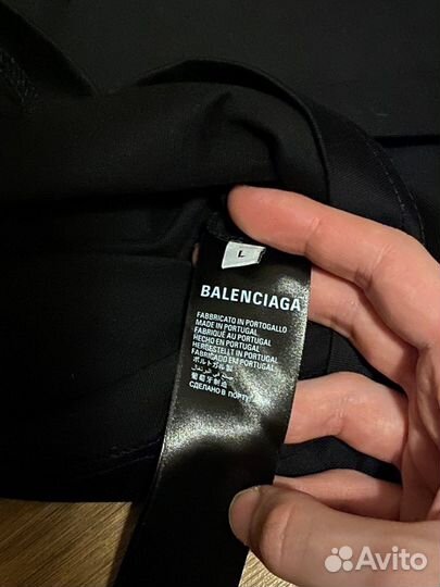 Balenciaga world food programmer лонг на руках