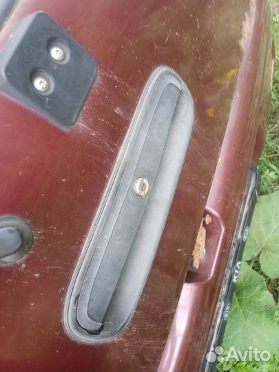 Ручка багажника Kia Sportage 1