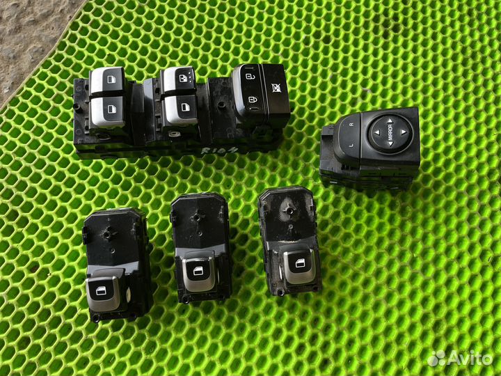 Блок кнопка стеклоподъемника для Kia RIO 4 2017-н