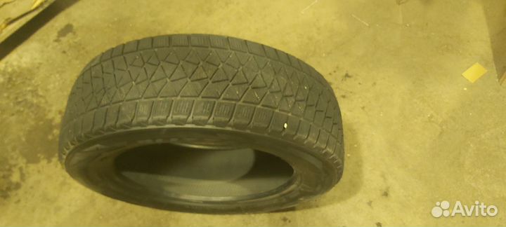 Bridgestone Blizzak DM-V2 2.25/60 R18