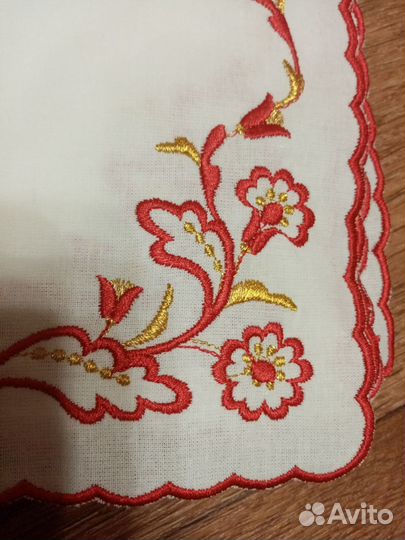 Салфетки декоративные с вышивкой