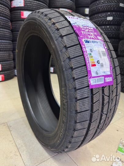 Tourador Winter Pro TSU2 225/45 R17 94V
