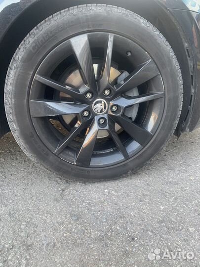 R17 Bridgestone Turanza T001 225/45, PCD 5x112 DIA 57.1