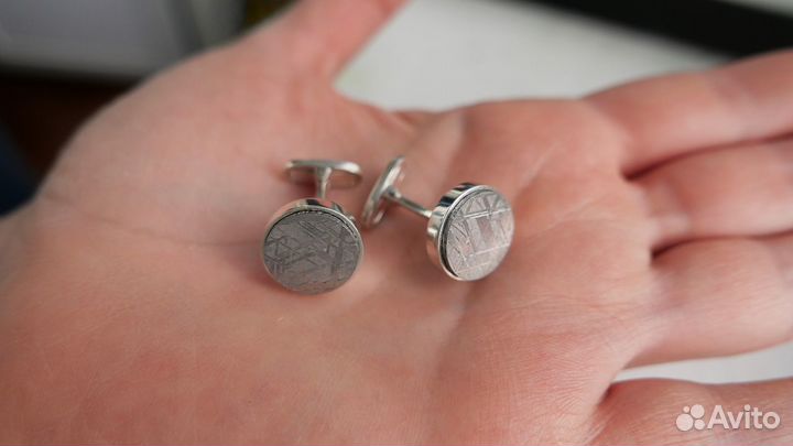 Запонки из метеорита