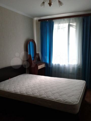 3-к. квартира, 80 м², 2/5 эт.