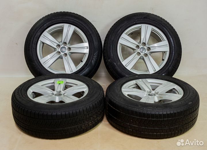 R18 Triangle Snowlink TWT02 255/60, PCD 5x112 DIA 66.6