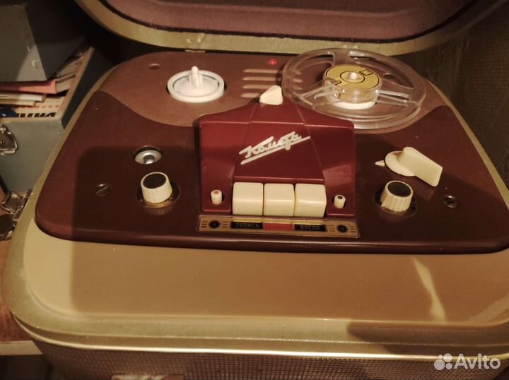 Магнитофон катушечный Комета бронь