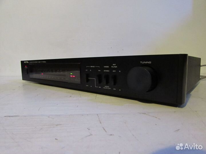 Rotel RT-830A Стерео Тюнер